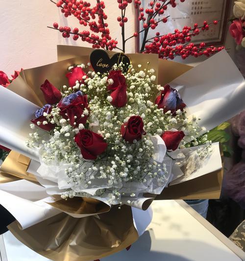 红袖玫瑰的花语与传说（传递爱与承诺的红袖玫瑰）