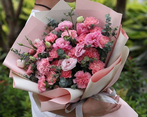 康乃馨的数量代表的含义（花语中的康乃馨）