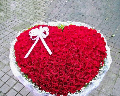 红玫瑰花代表什么意思？不同数量的红玫瑰花语有何不同？