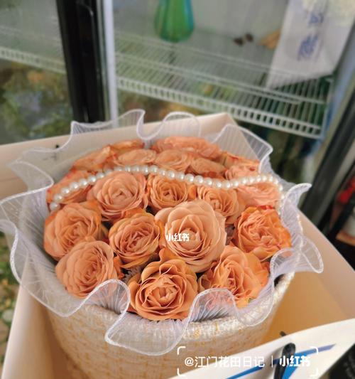 卡布奇诺玫瑰代表什么意思？花语寓意有哪些？