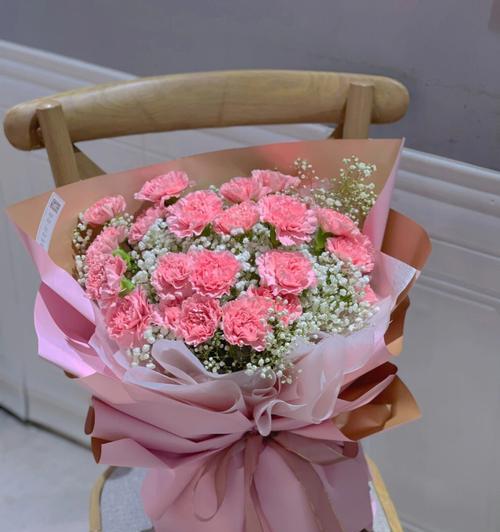 康乃馨花束的寓意是什么？如何挑选合适的花束表达情感？