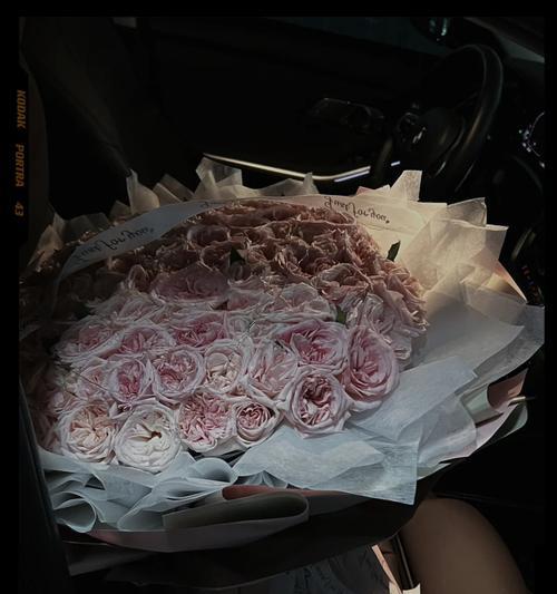 858朵玫瑰花对女生来说意味着什么？