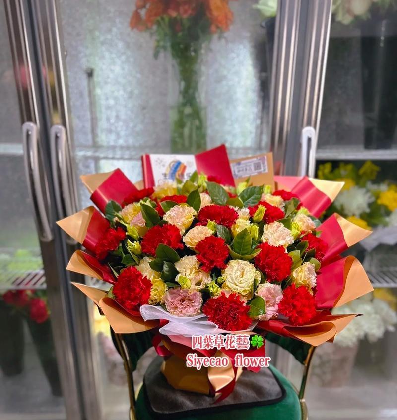 红色康乃馨的含义是什么？它的花语有哪些？