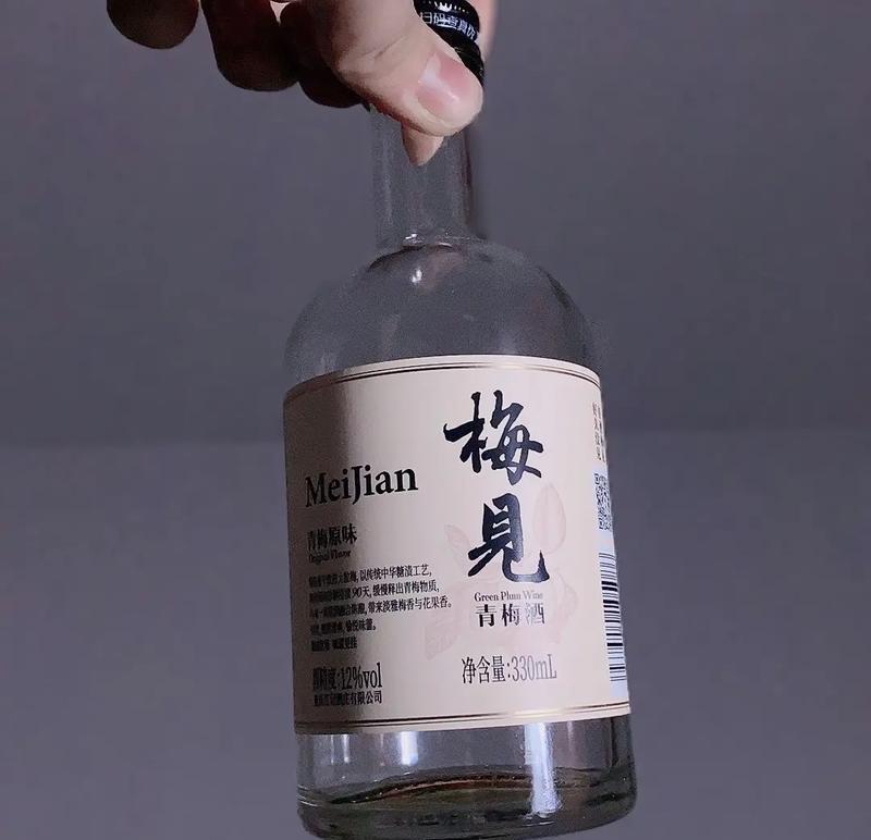 送玫瑰花和奶茶代表什么？这种组合的花语有何深意？