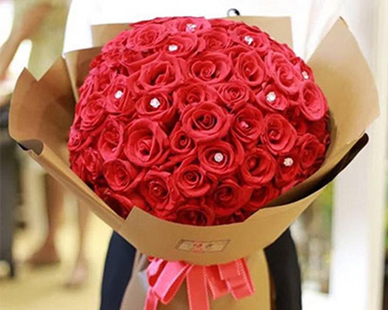 带玫瑰两字的花语是什么？玫瑰花语有哪些？