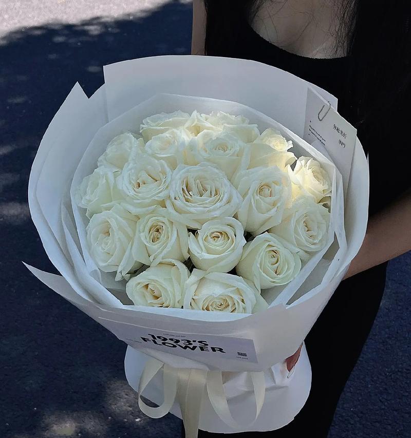 白玫瑰花语是什么意思？送白玫瑰有什么特别含义吗？