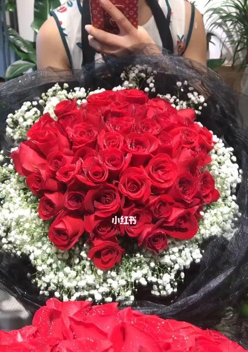 生日时送红色或粉色玫瑰花有何深意？