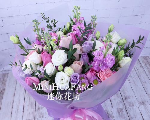 紫色康乃馨花束的花语是什么？紫色康乃馨花束代表什么意义？