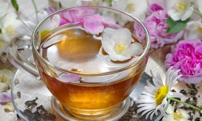 开心果与玫瑰花结合的花语是什么？