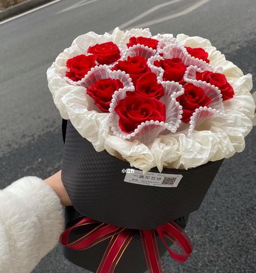 永生花束作为礼物时的花语是什么？